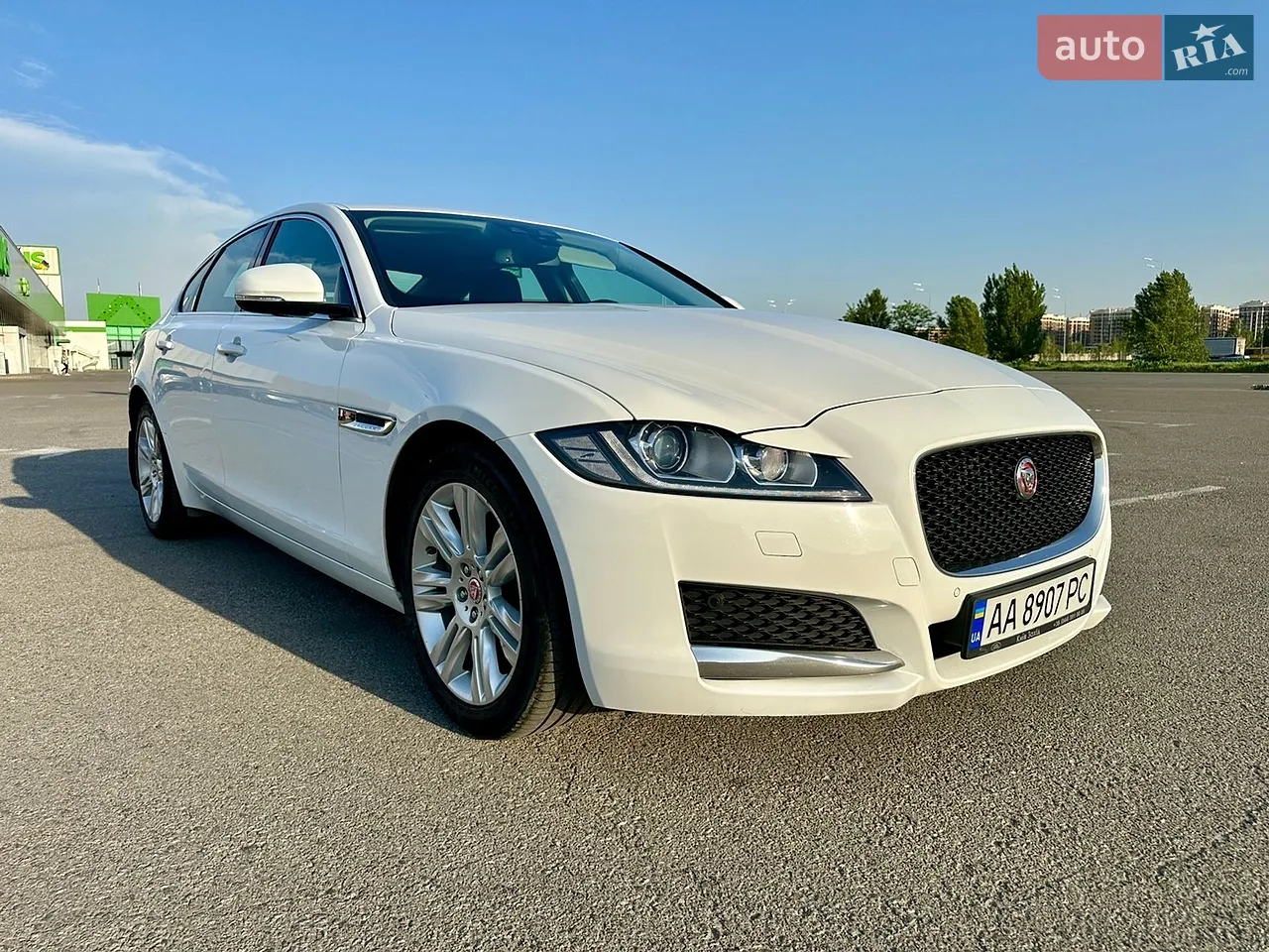 2017 Jaguar XF - мініатюра 21