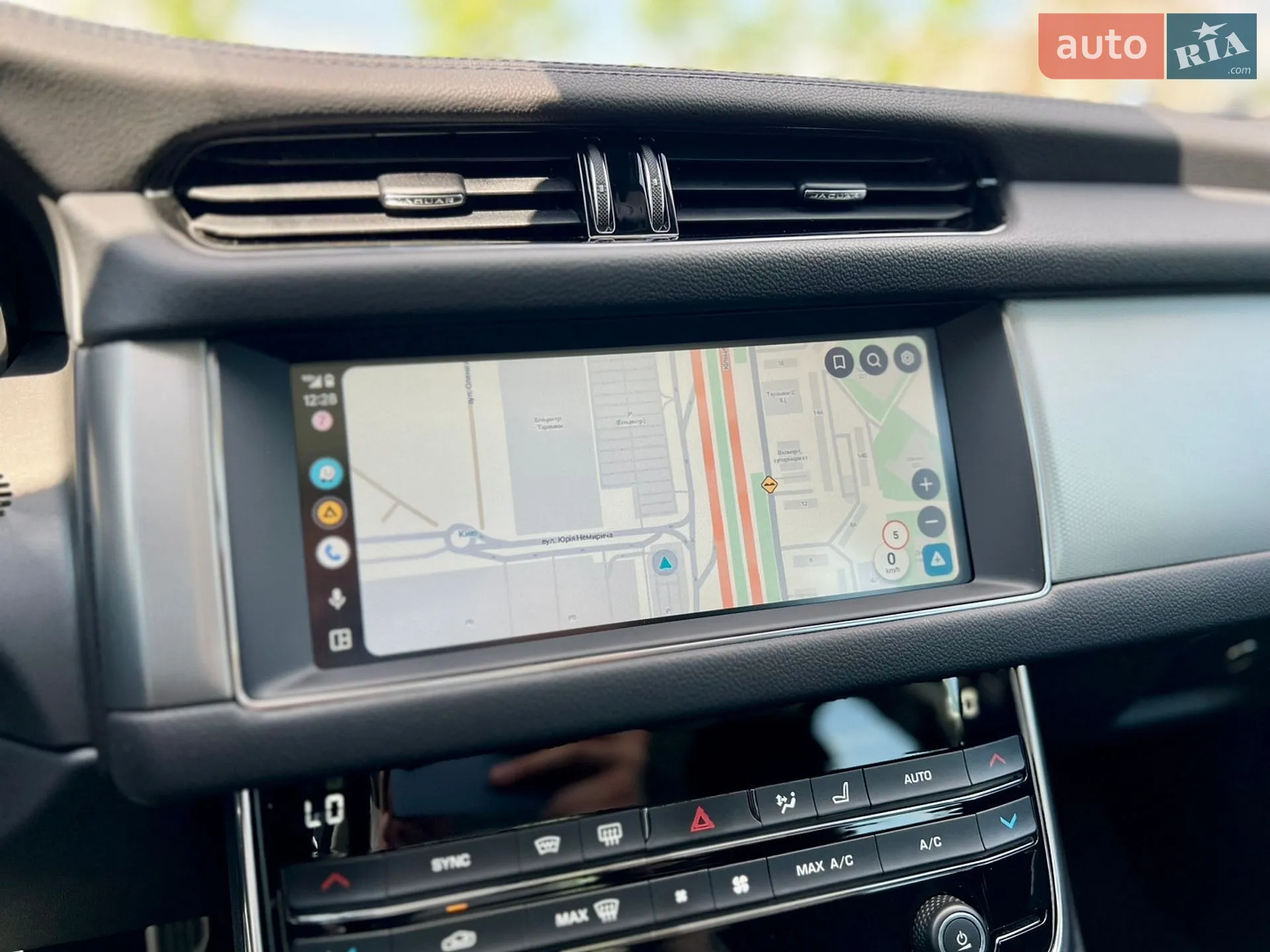 2018 Jaguar XF - мініатюра 23