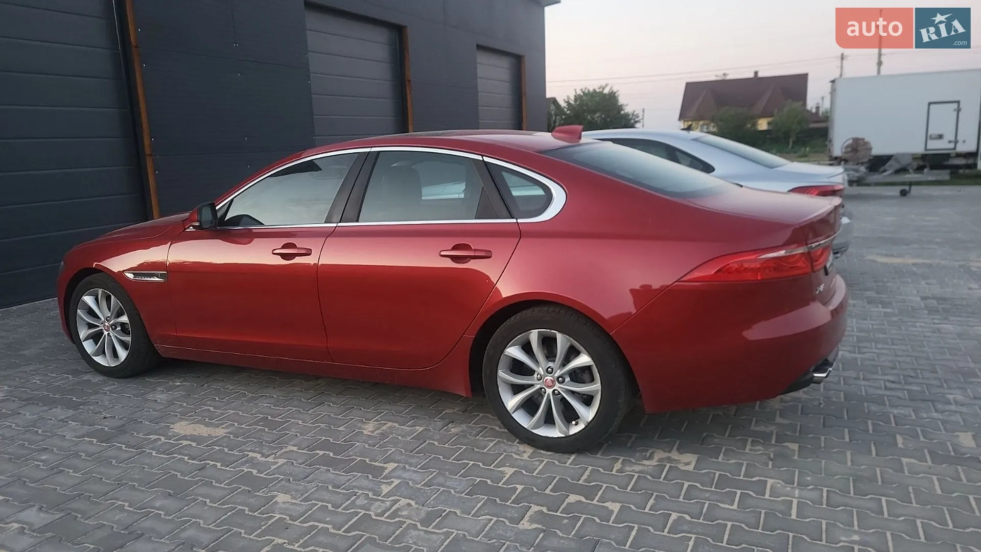 2016 Jaguar XF - мініатюра 3