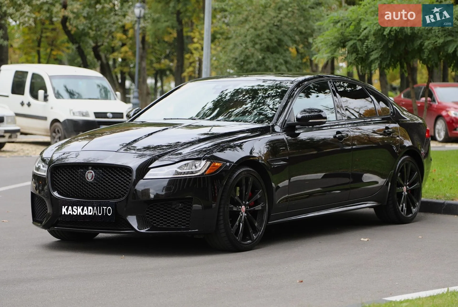 2015 Jaguar XF - фото 1