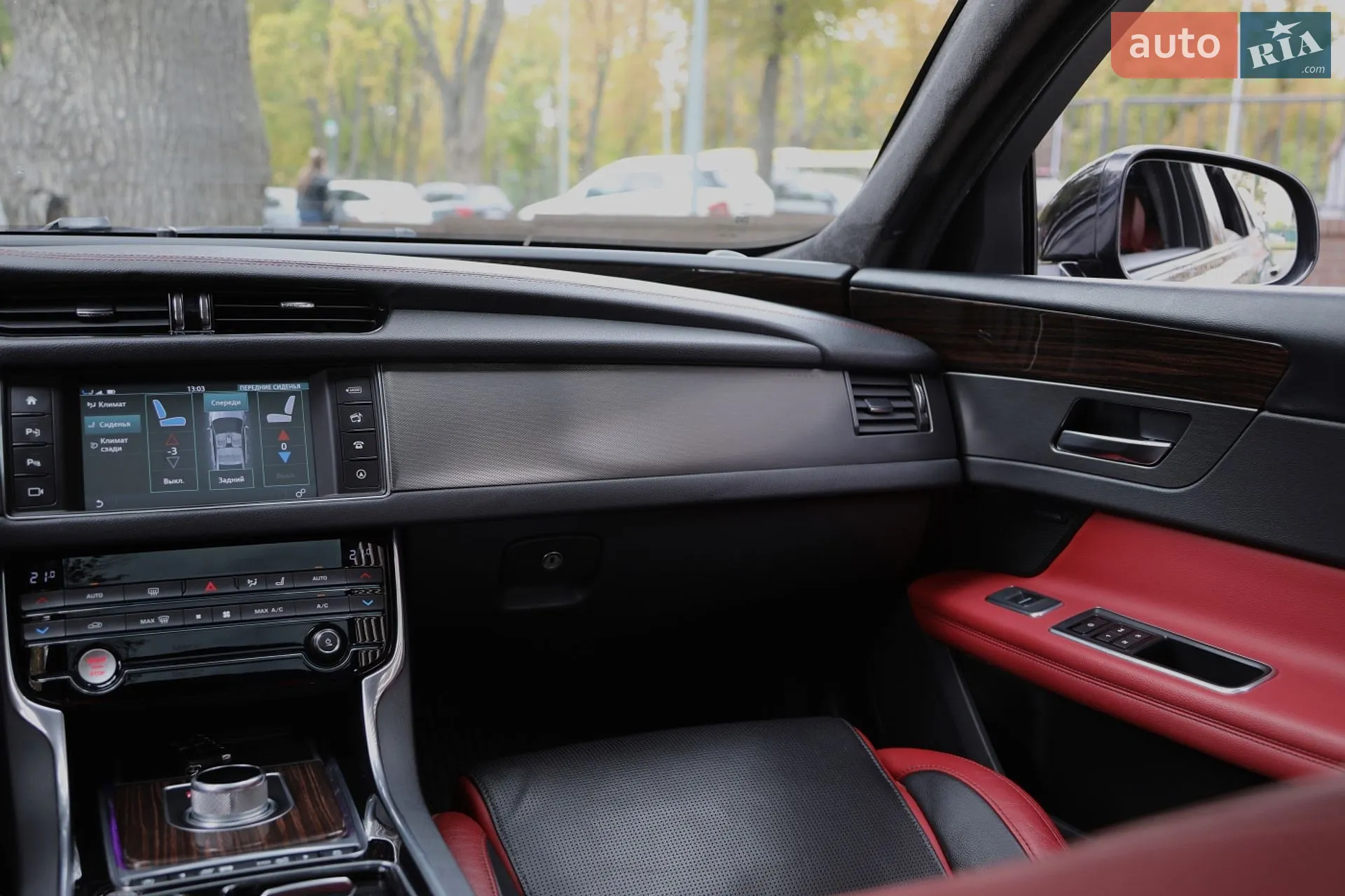2015 Jaguar XF - мініатюра 14