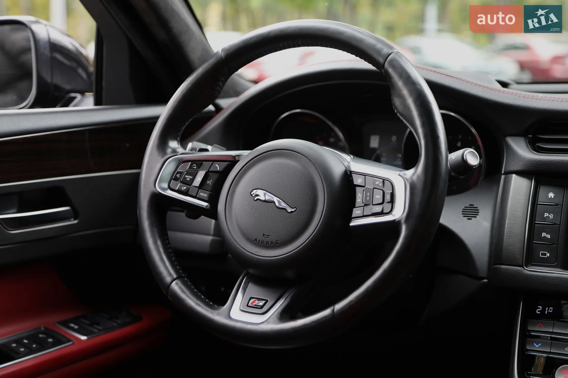 2015 Jaguar XF - мініатюра 15