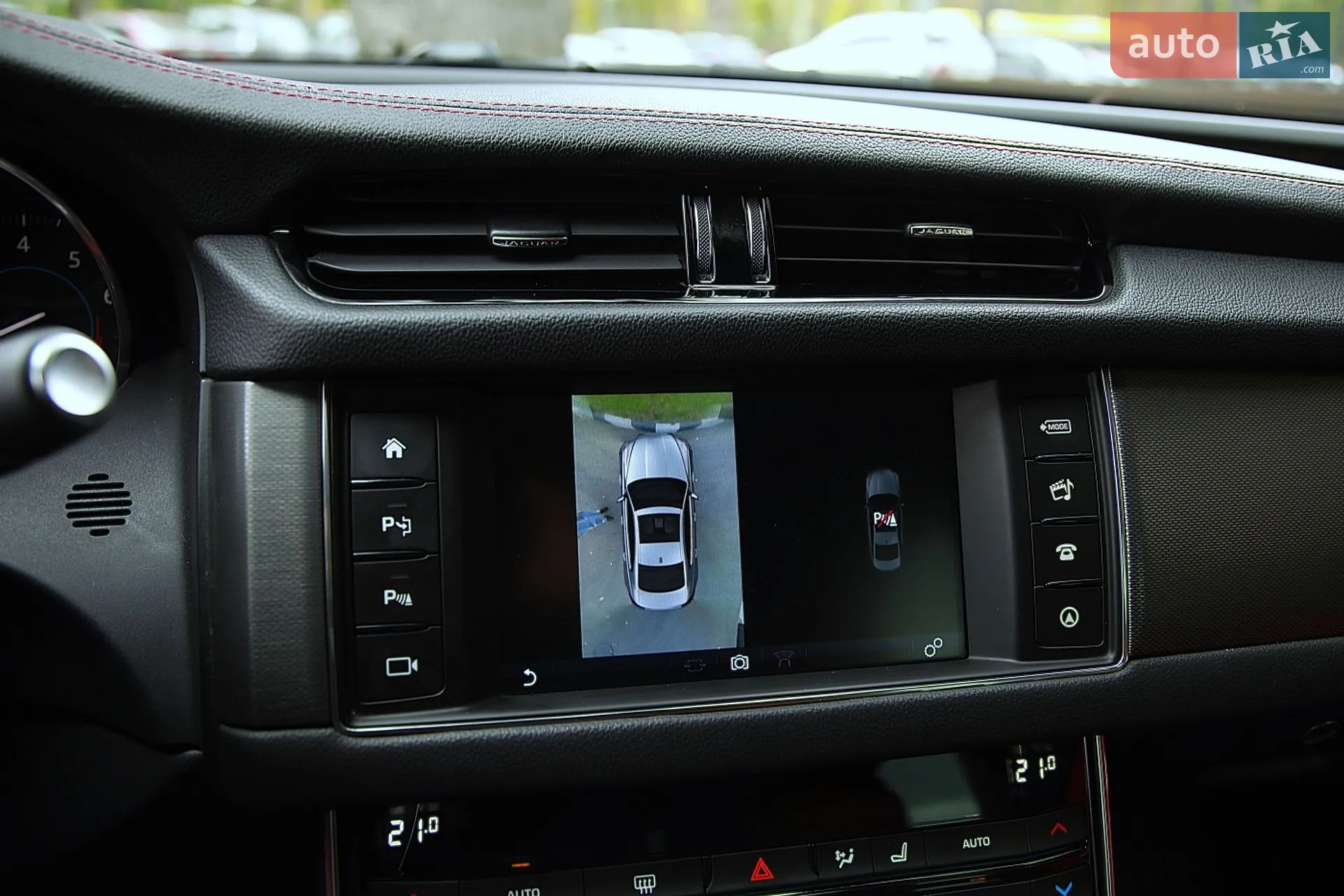 2015 Jaguar XF - мініатюра 16