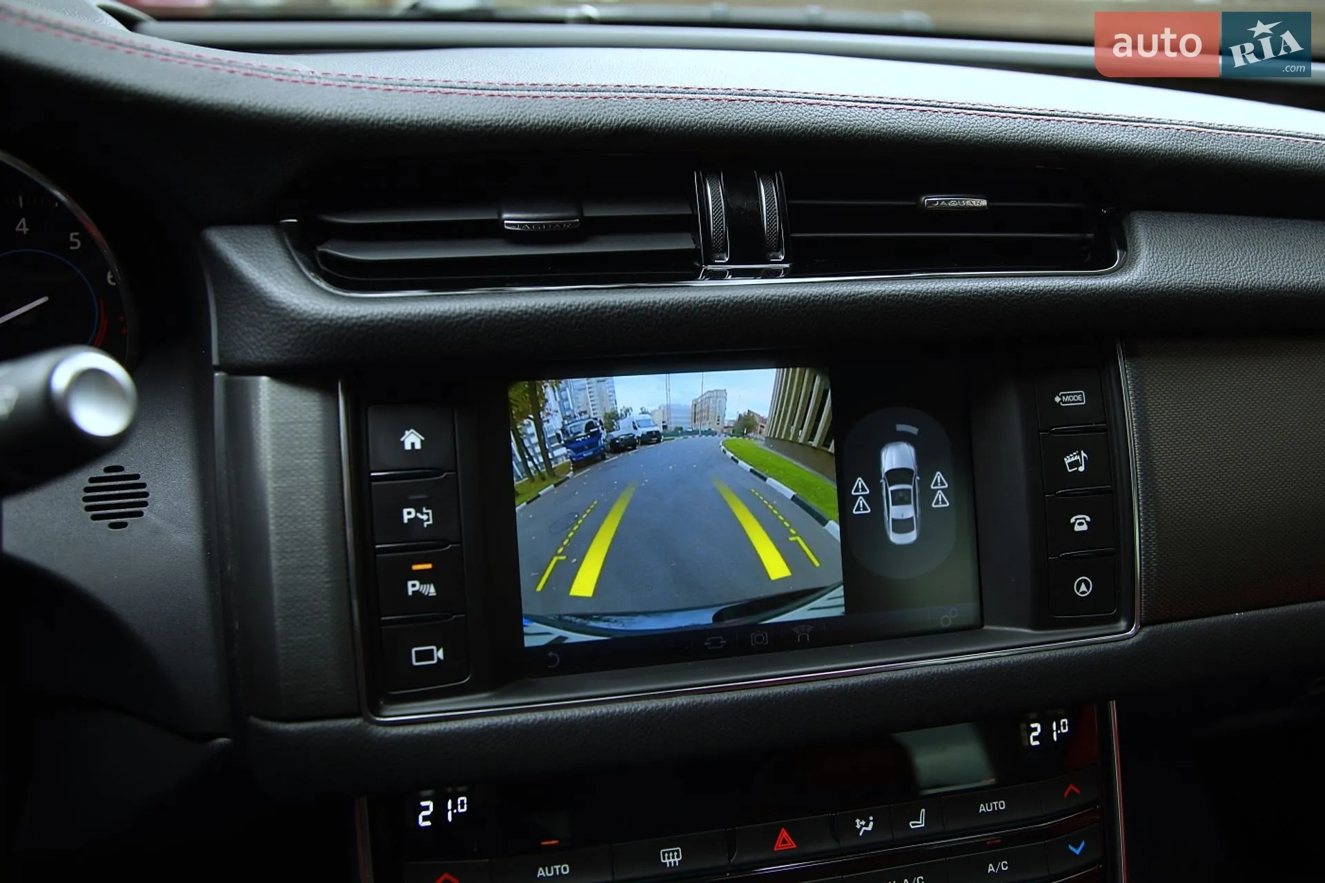 2015 Jaguar XF - мініатюра 17