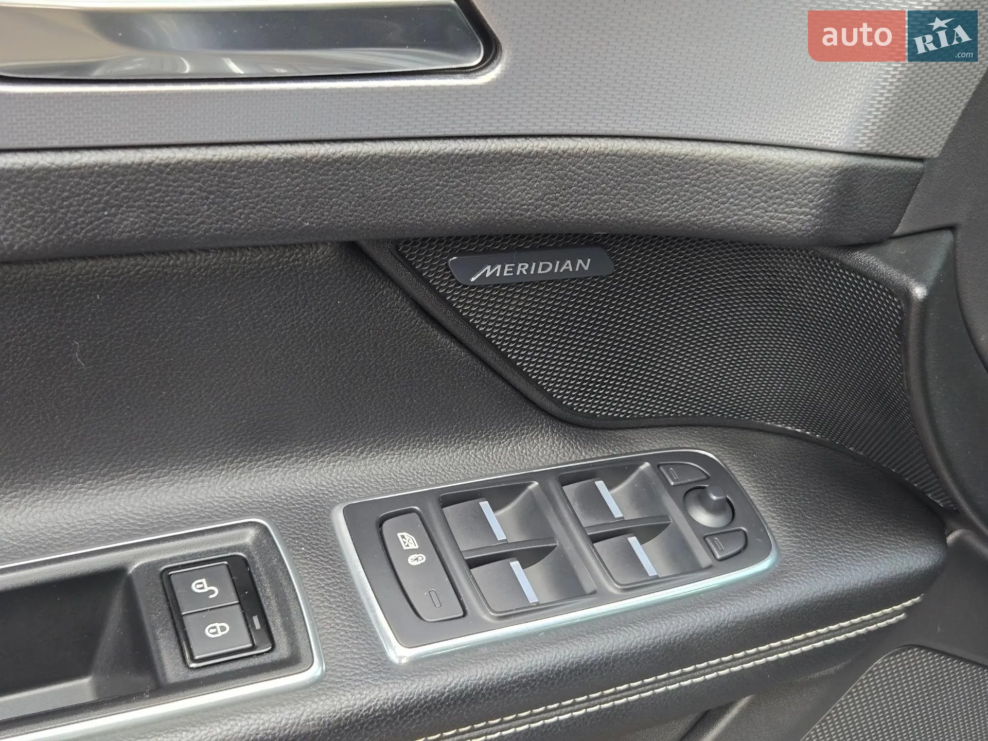 2016 Jaguar XF - мініатюра 26