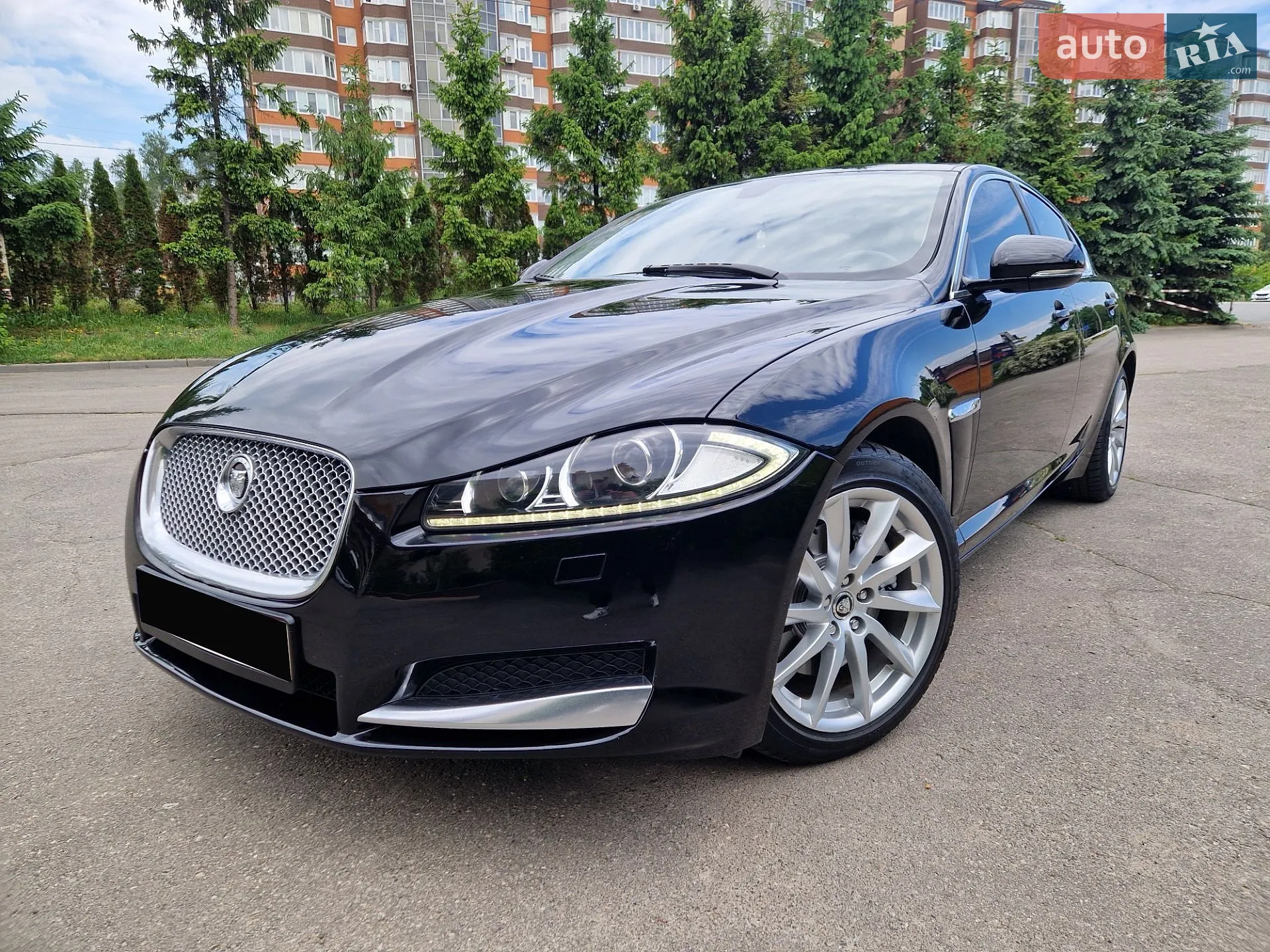 2012 Jaguar XF - мініатюра 3