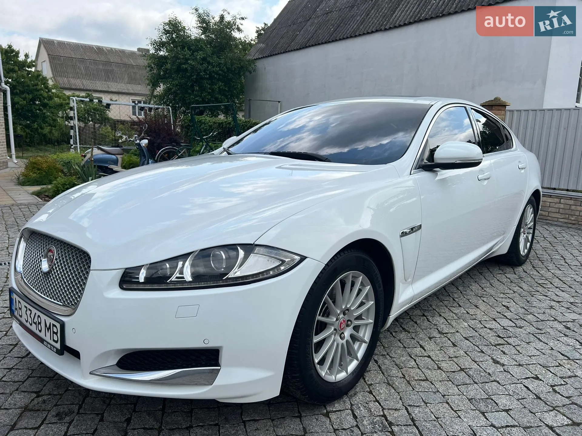 2014 Jaguar XF - мініатюра 3