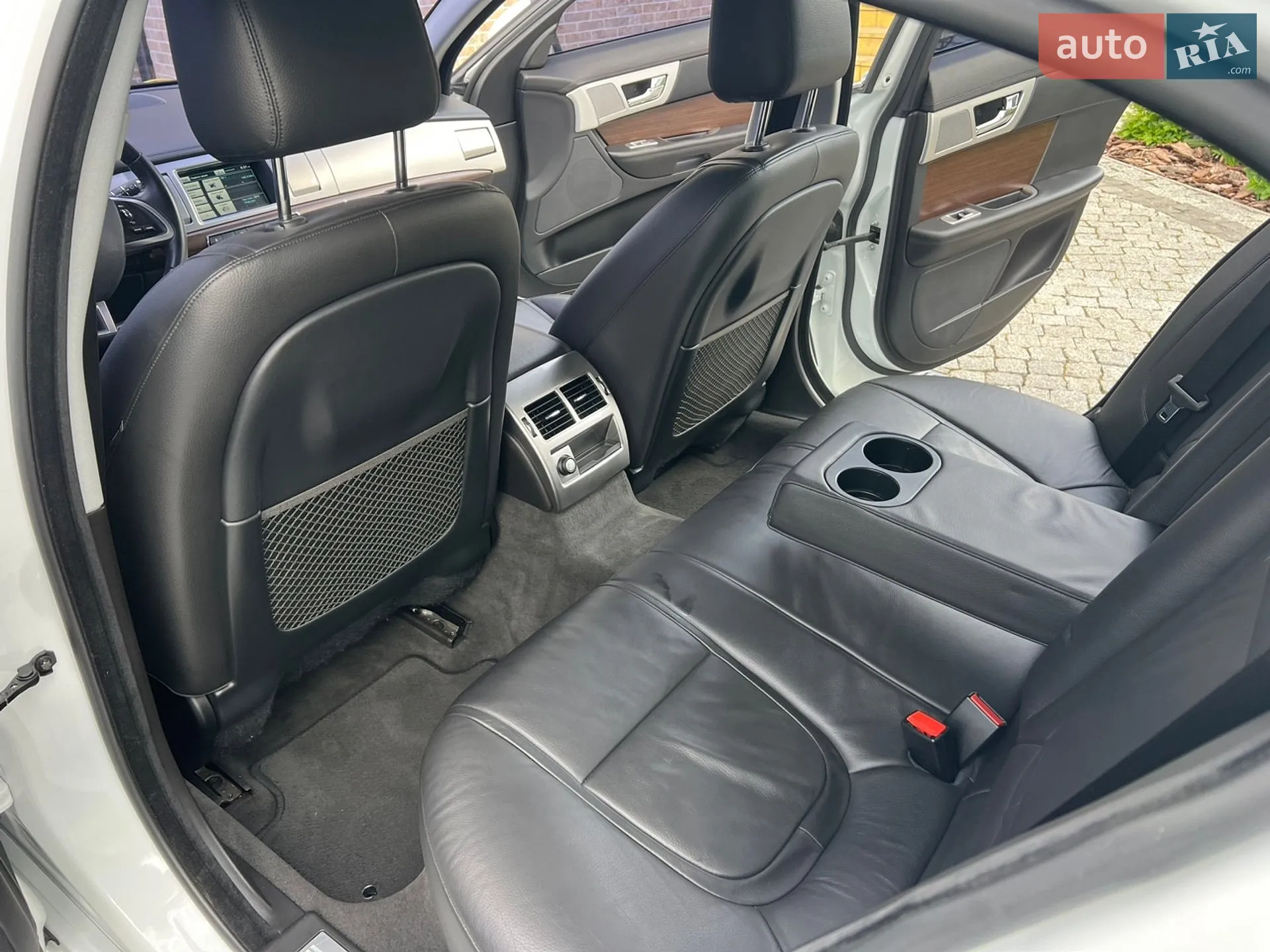 2014 Jaguar XF - мініатюра 32