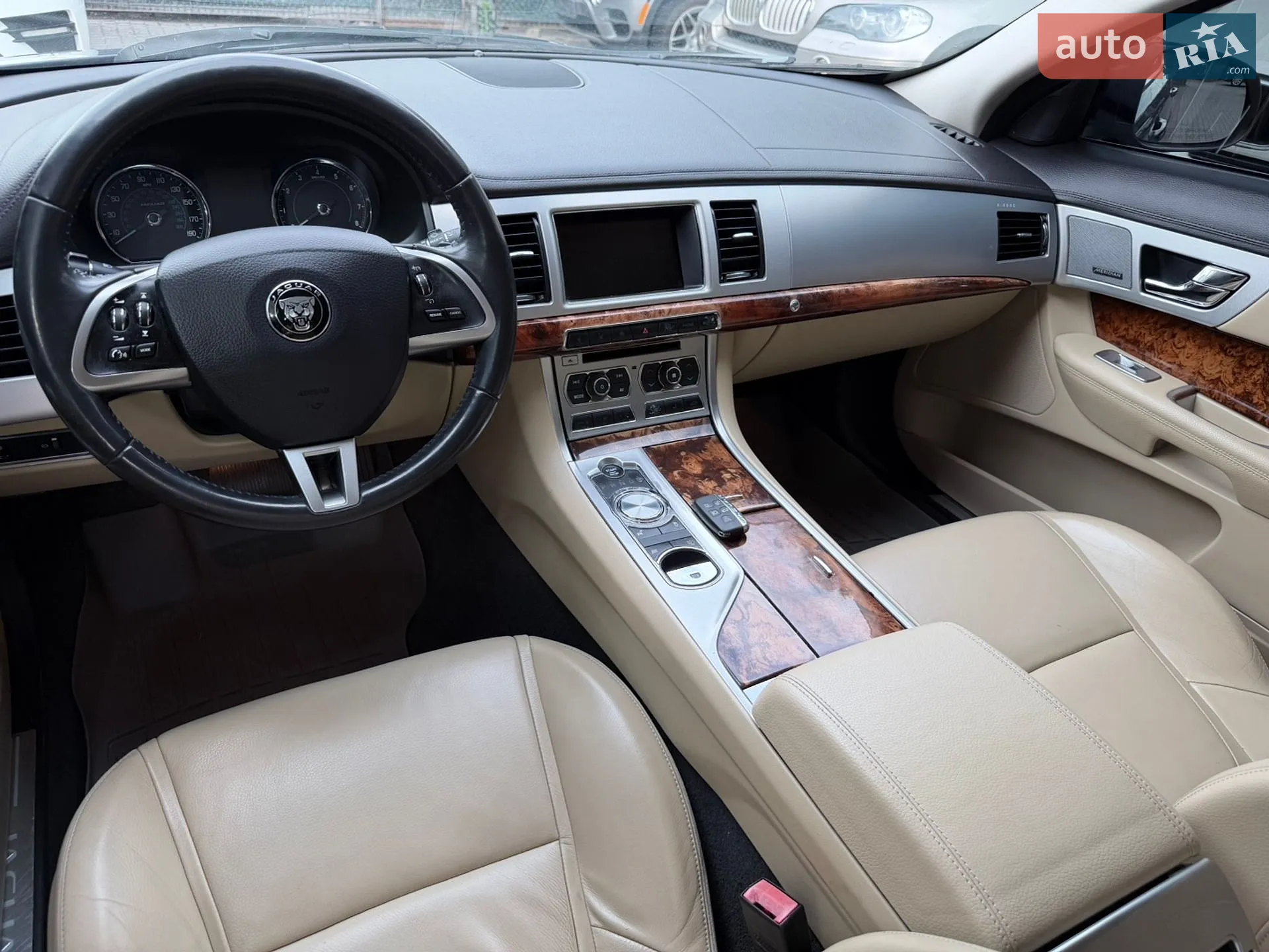 2013 Jaguar XF - мініатюра 12