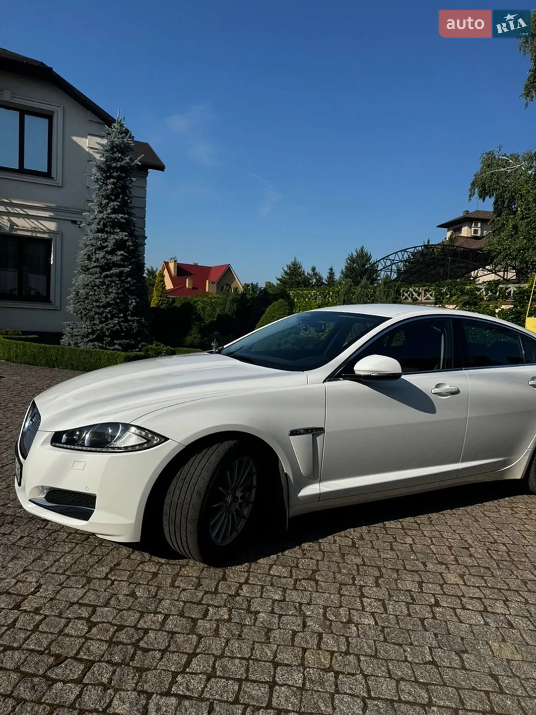 2012 Jaguar XF - мініатюра 5