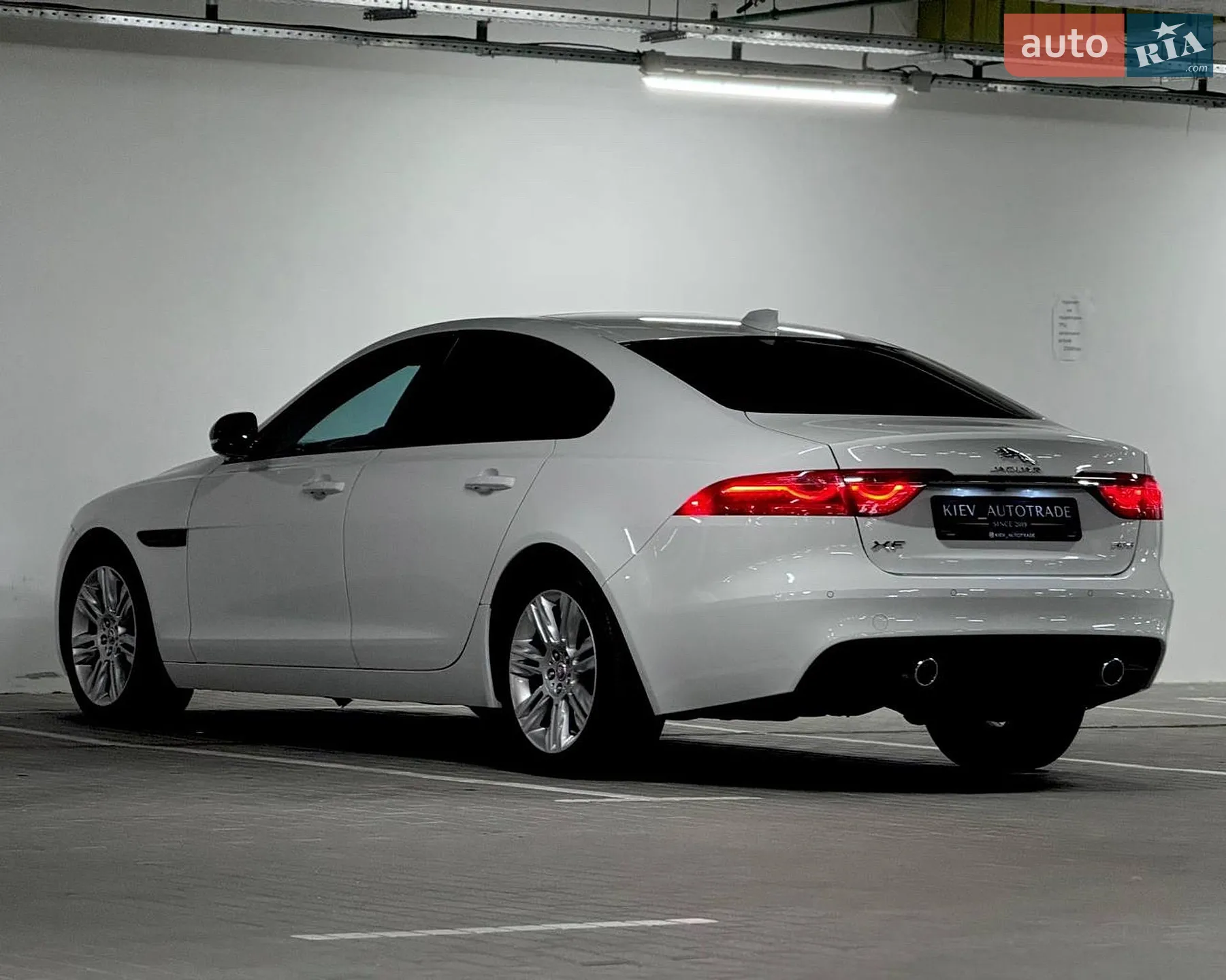 2016 Jaguar XF - мініатюра 17