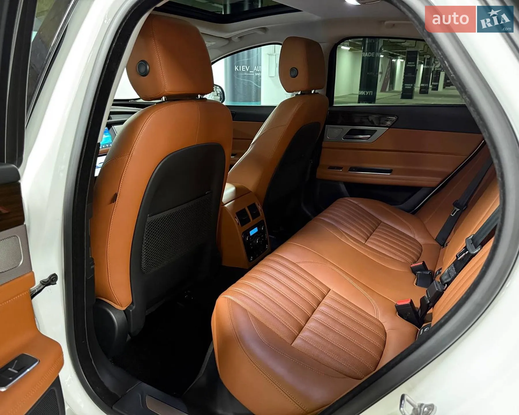 2016 Jaguar XF - мініатюра 37