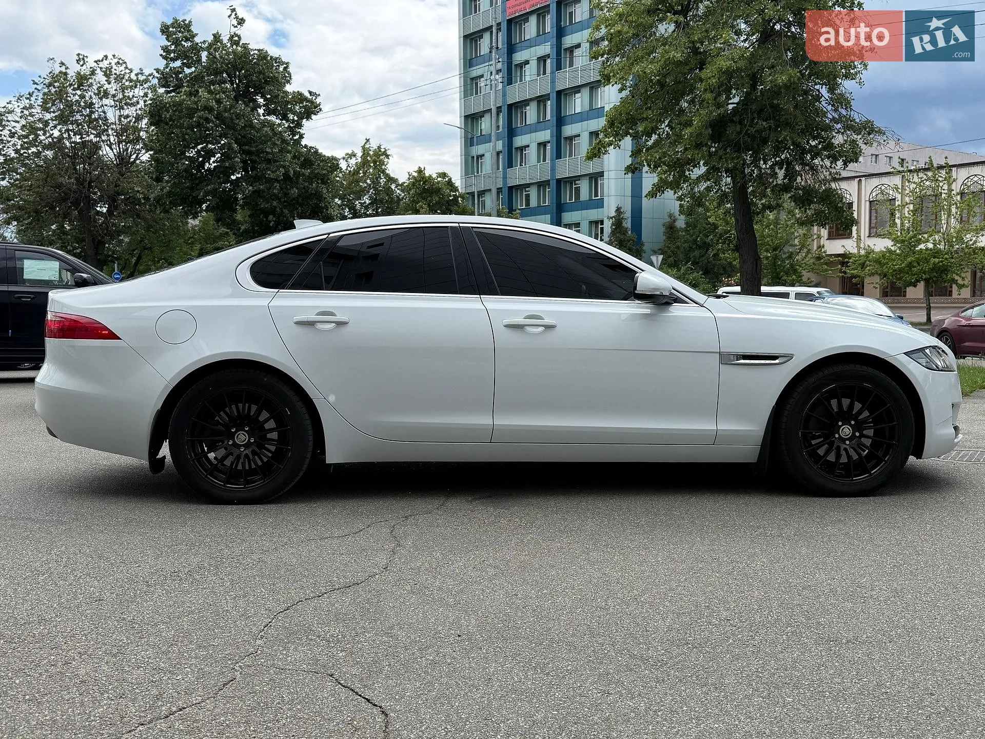 2016 Jaguar XF - мініатюра 6