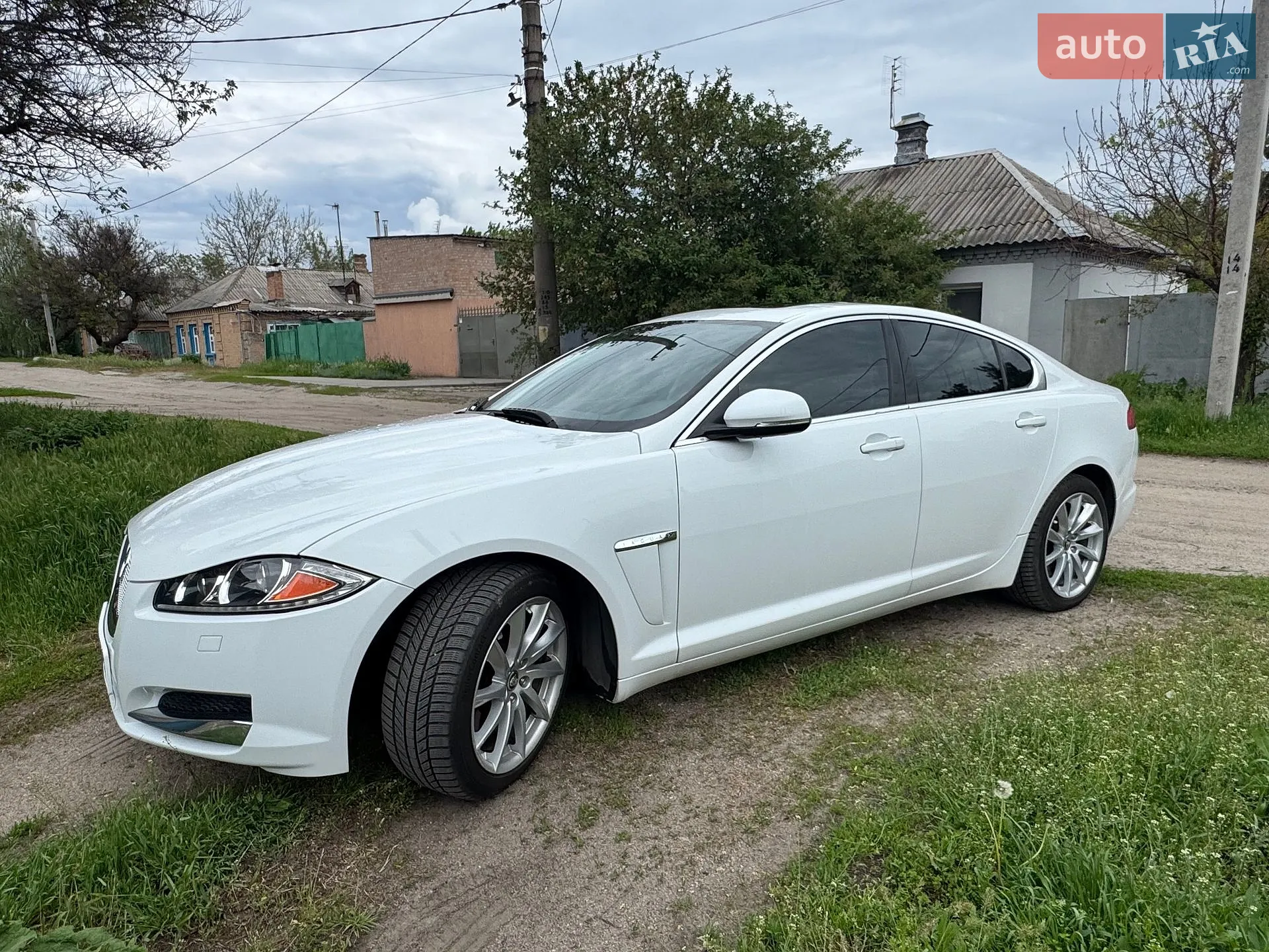 2013 Jaguar XF - мініатюра 4