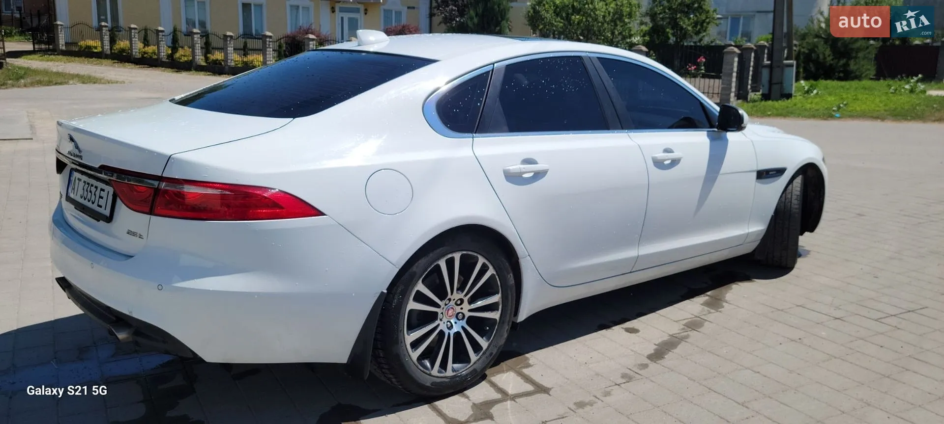 2018 Jaguar XF - мініатюра 2