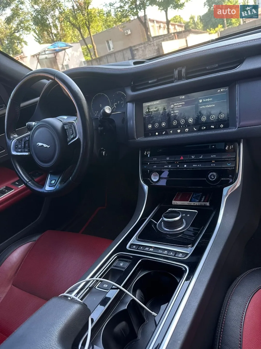 2016 Jaguar XF - мініатюра 15