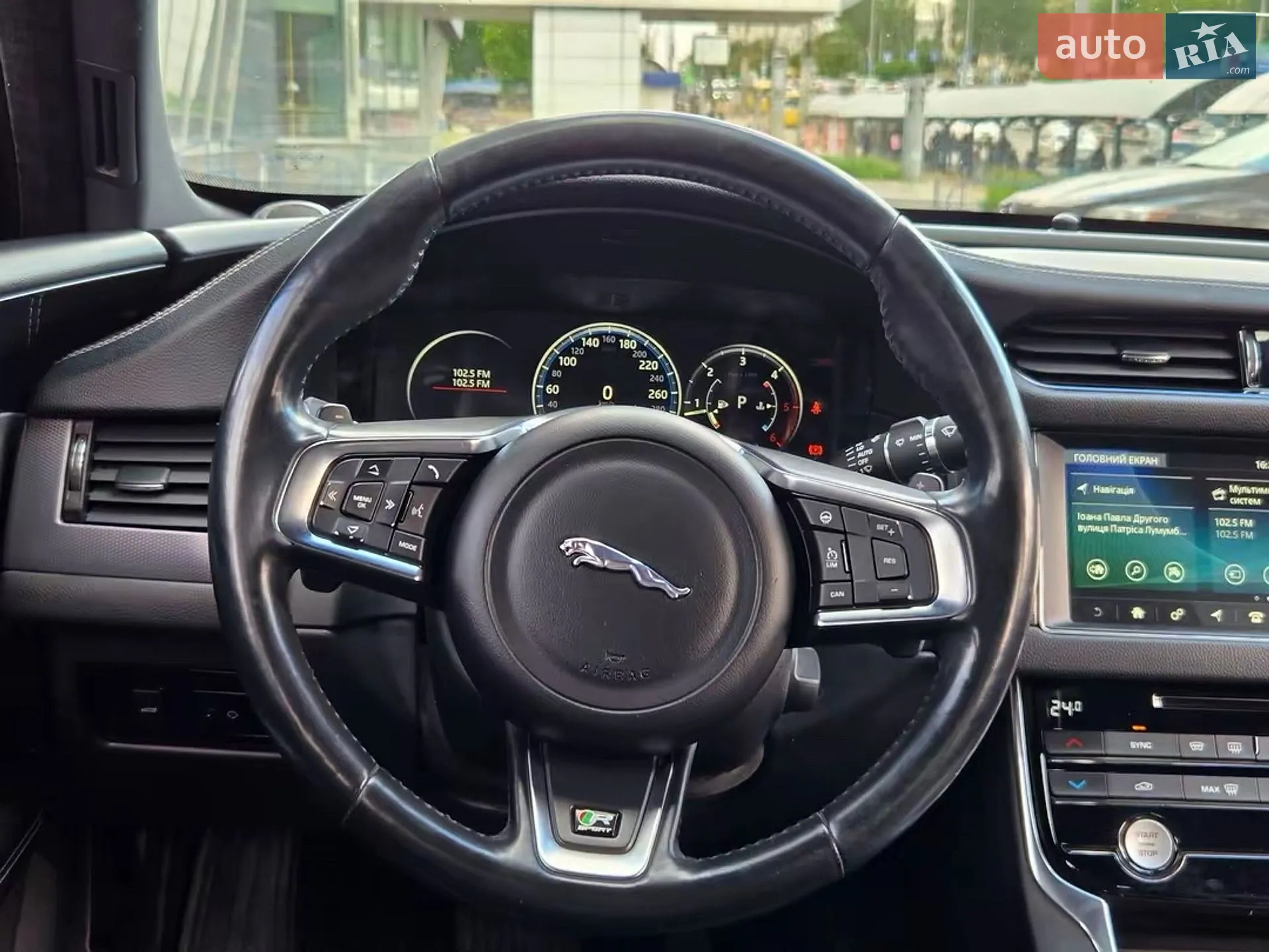 2016 Jaguar XF - мініатюра 12