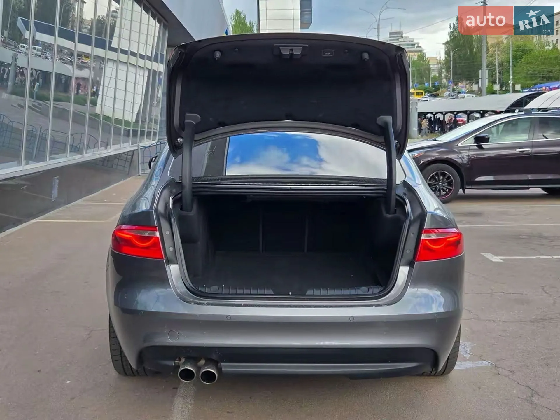 2016 Jaguar XF - мініатюра 21