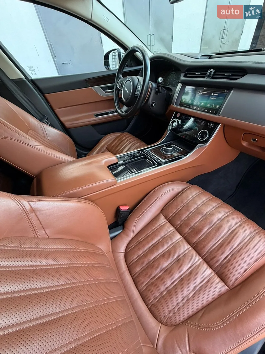 2016 Jaguar XF - мініатюра 38