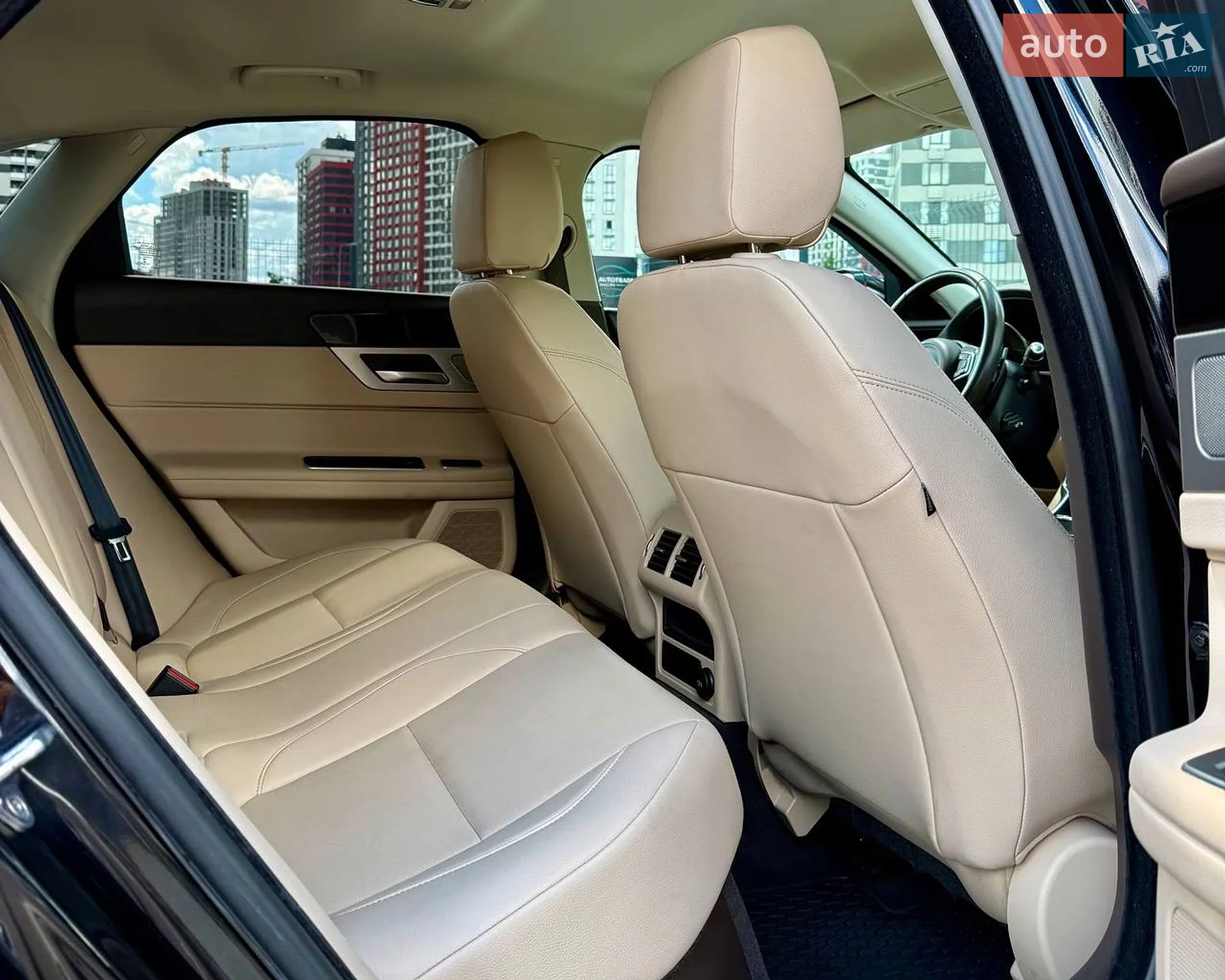 2016 Jaguar XF - мініатюра 28