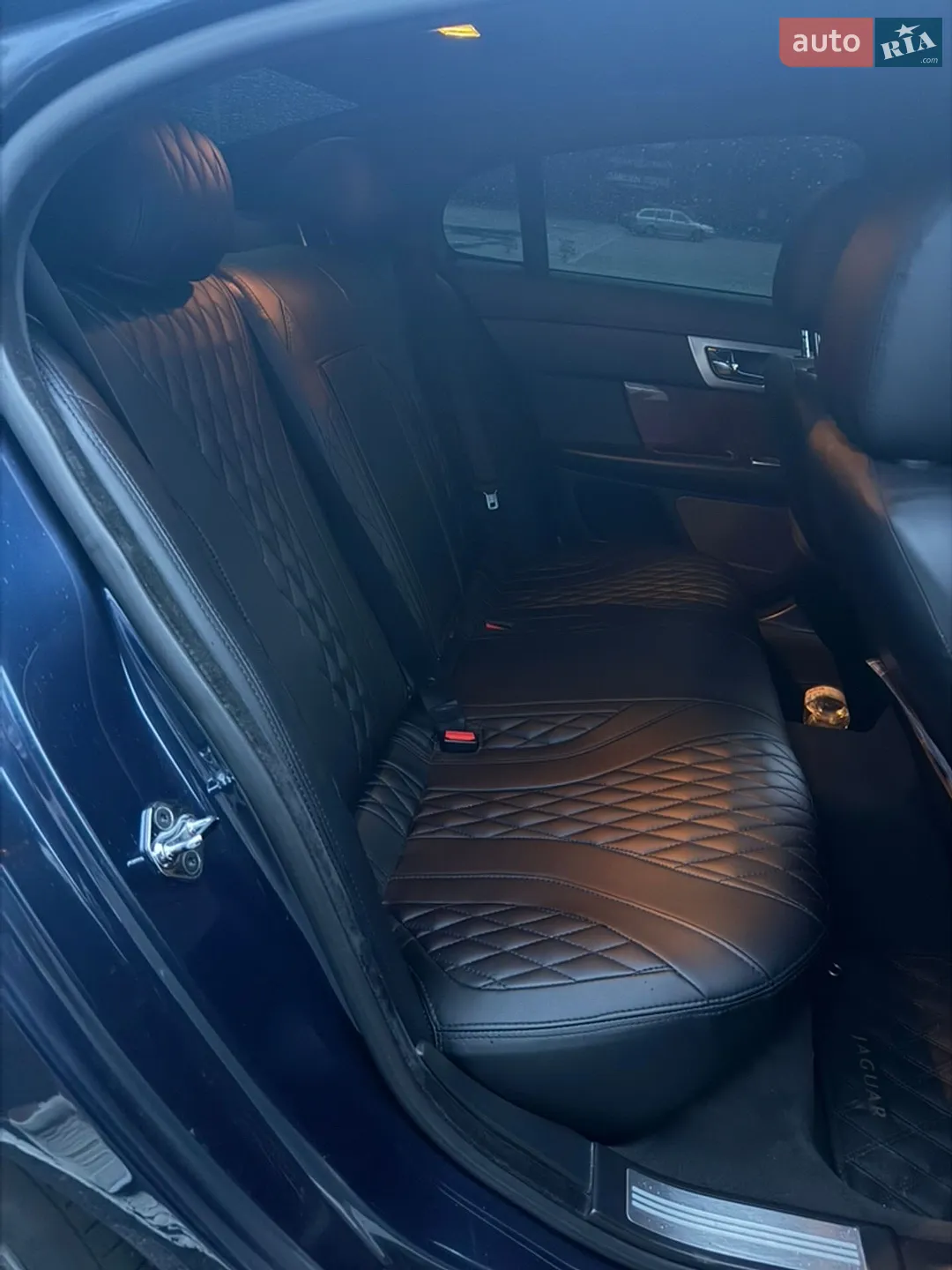 2013 Jaguar XF - мініатюра 18