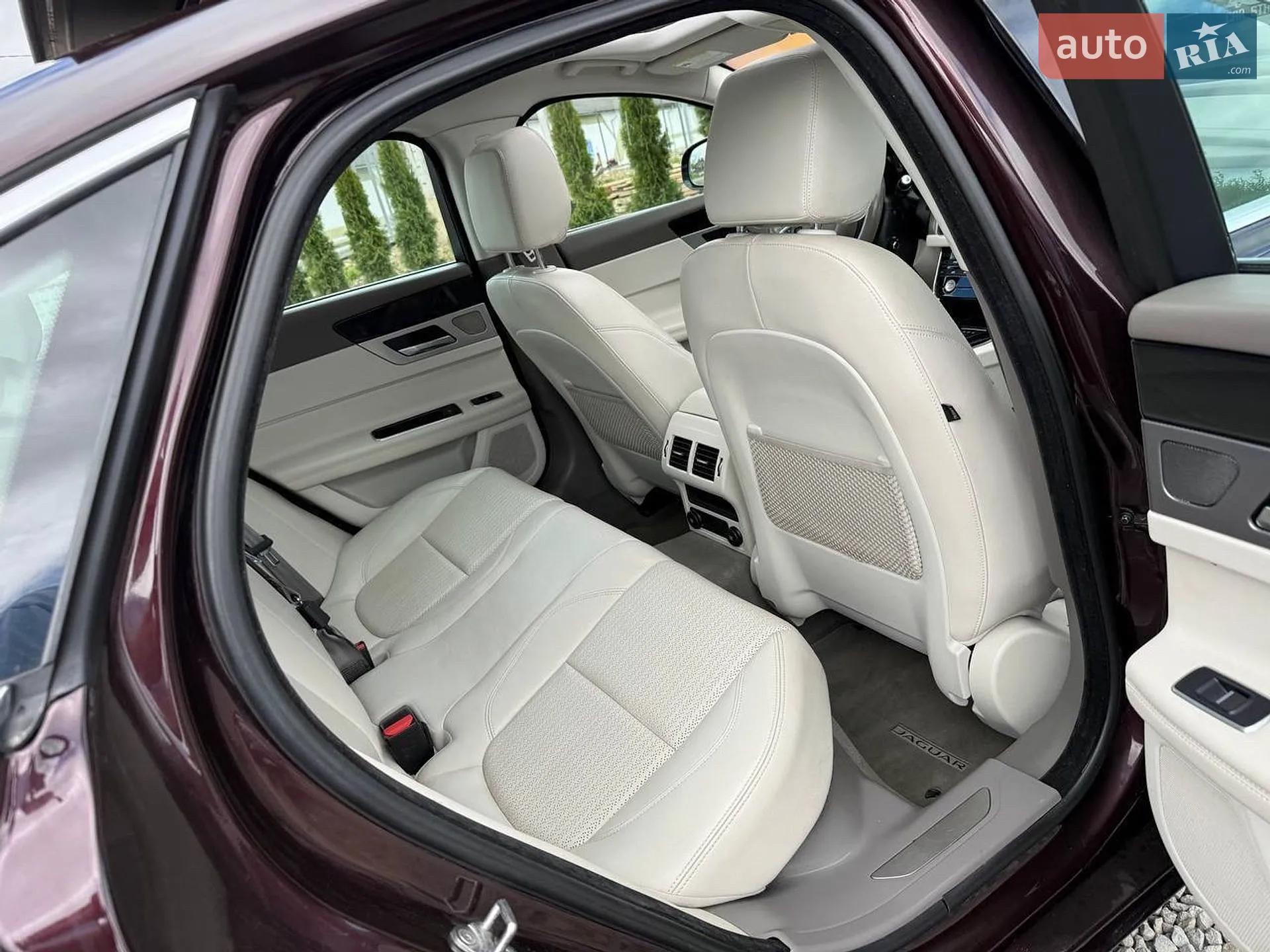2018 Jaguar XF - мініатюра 38