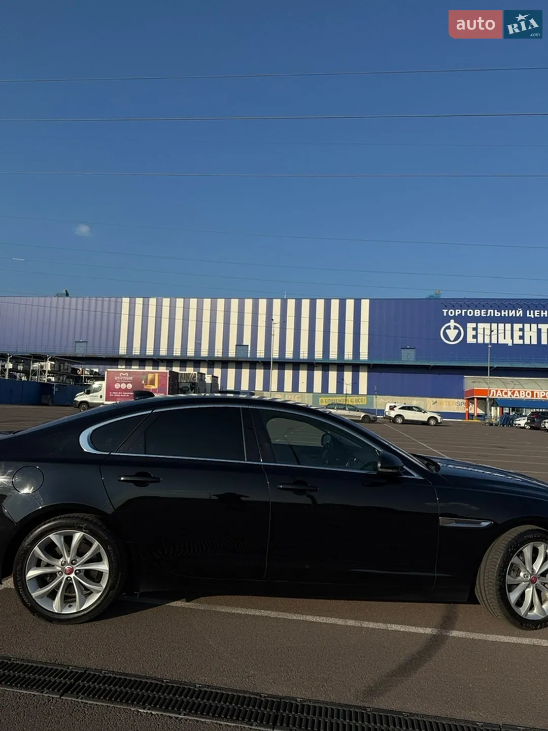 2019 Jaguar XF - мініатюра 4