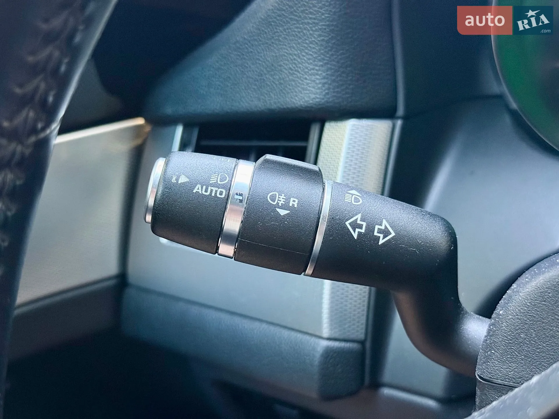 2016 Jaguar XF - мініатюра 20