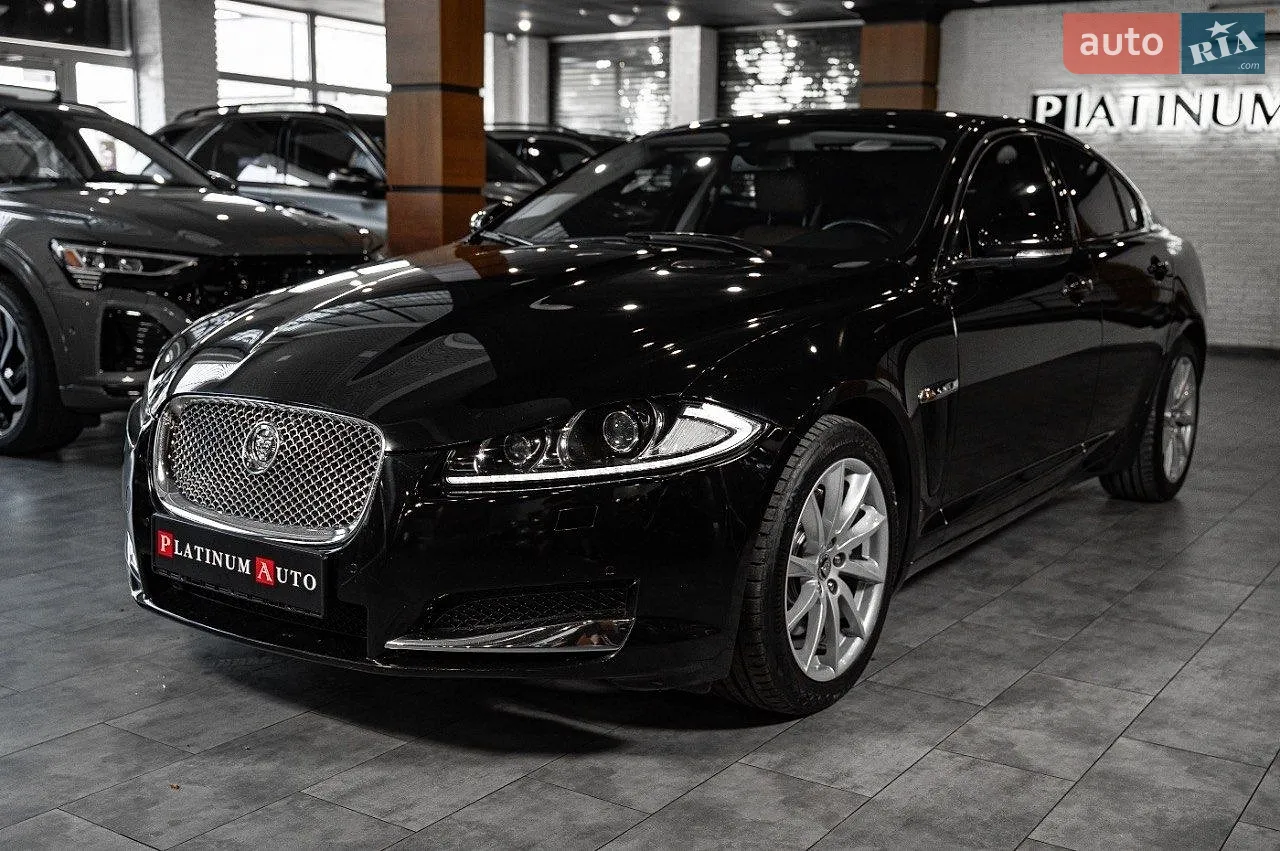 2012 Jaguar XF - мініатюра 10