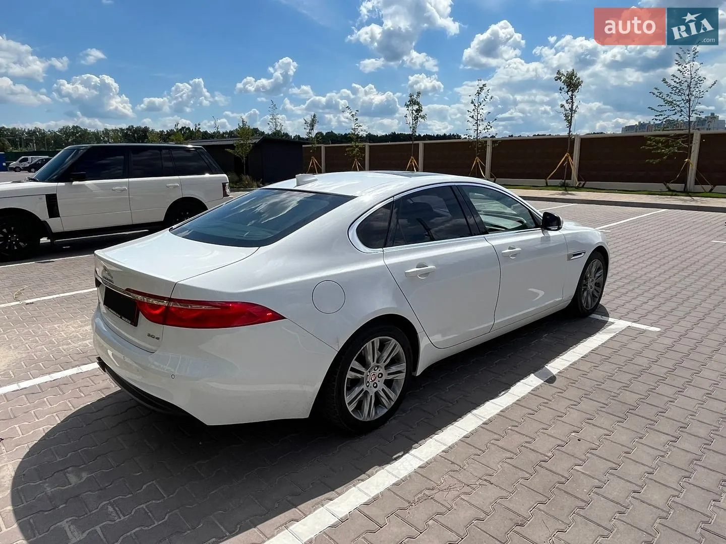 2016 Jaguar XF - мініатюра 4