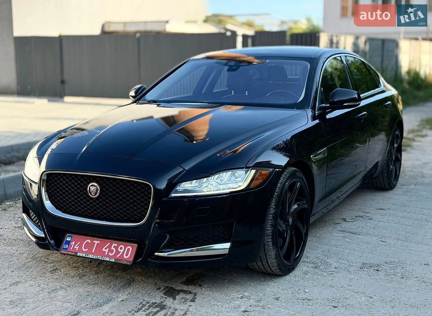 2016 Jaguar XF - мініатюра 3