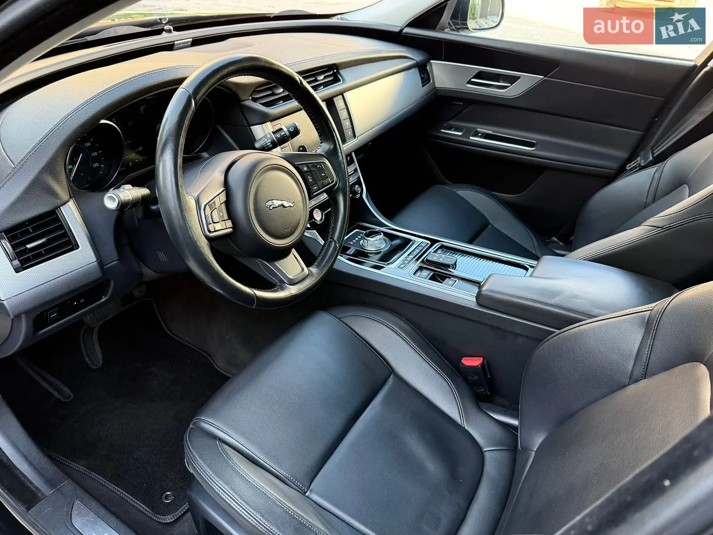 2016 Jaguar XF - мініатюра 11