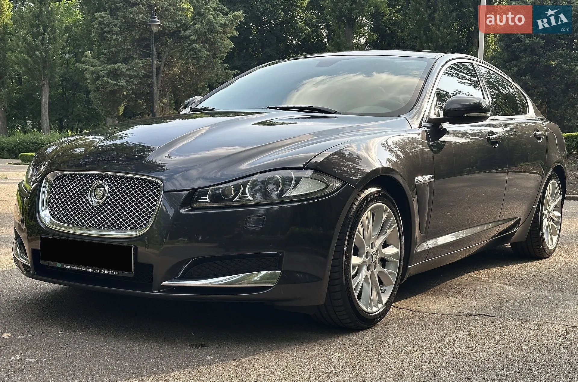 2012 Jaguar XF - мініатюра 2