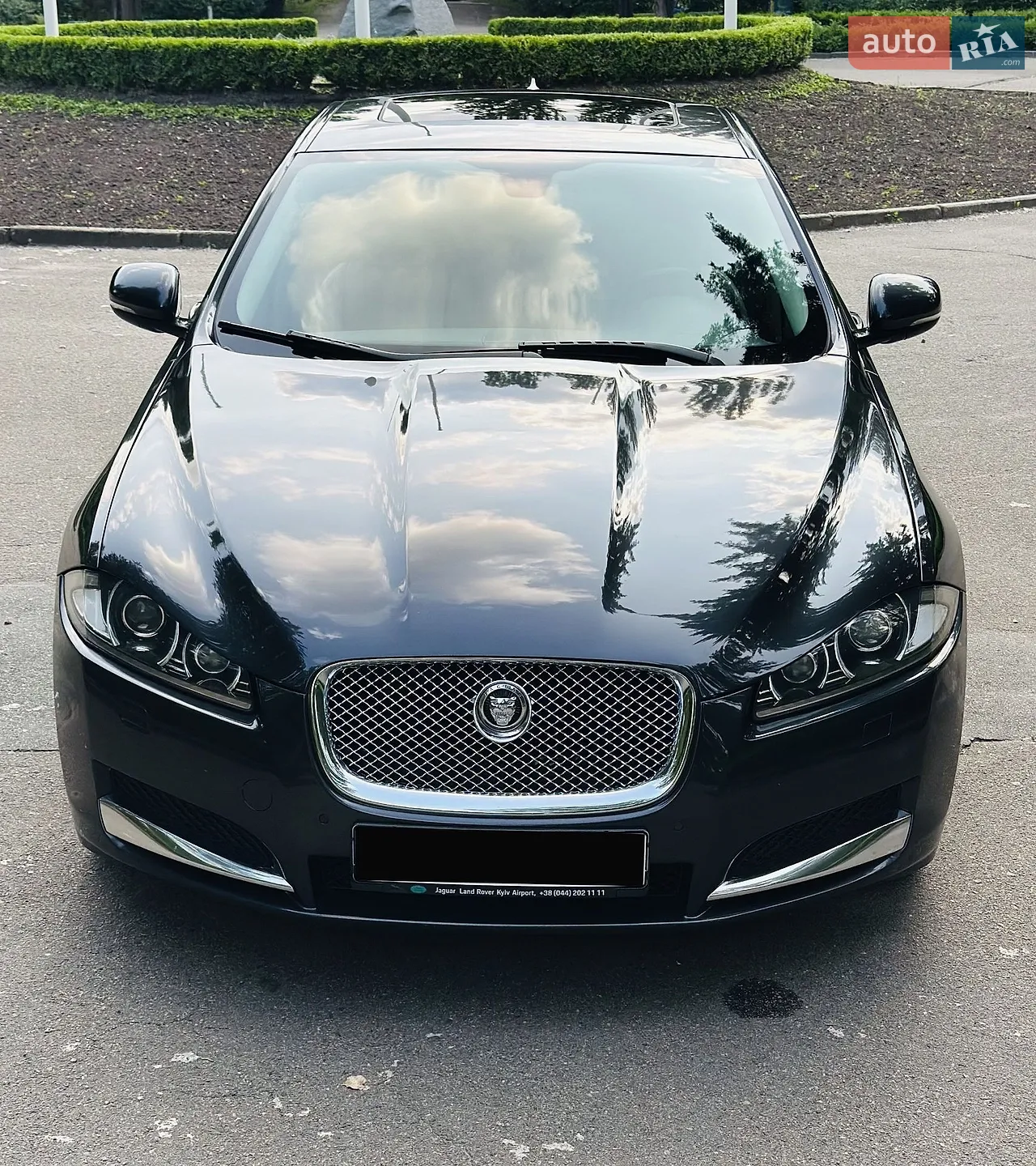 2012 Jaguar XF - мініатюра 4