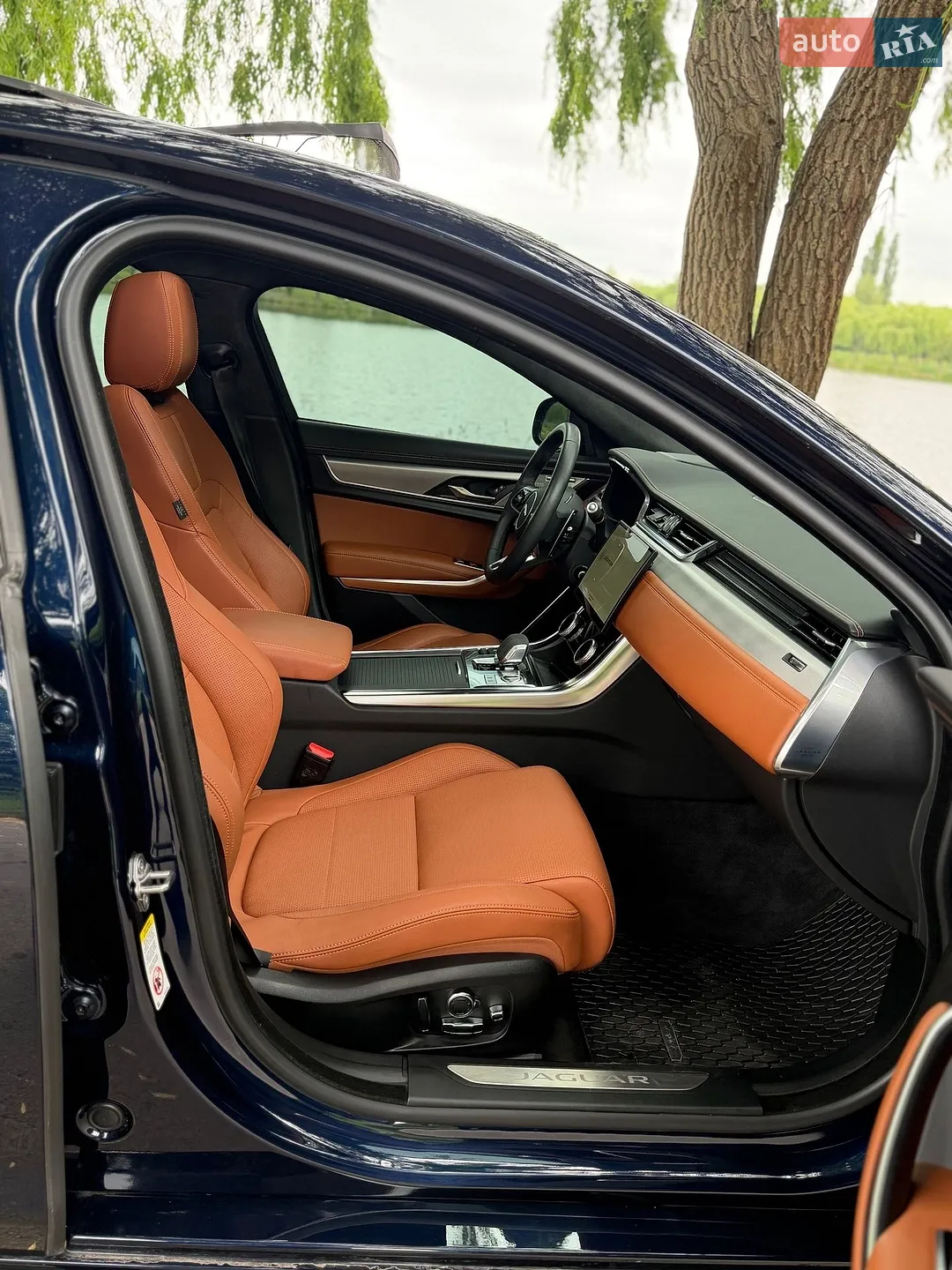 2023 Jaguar XF - мініатюра 15