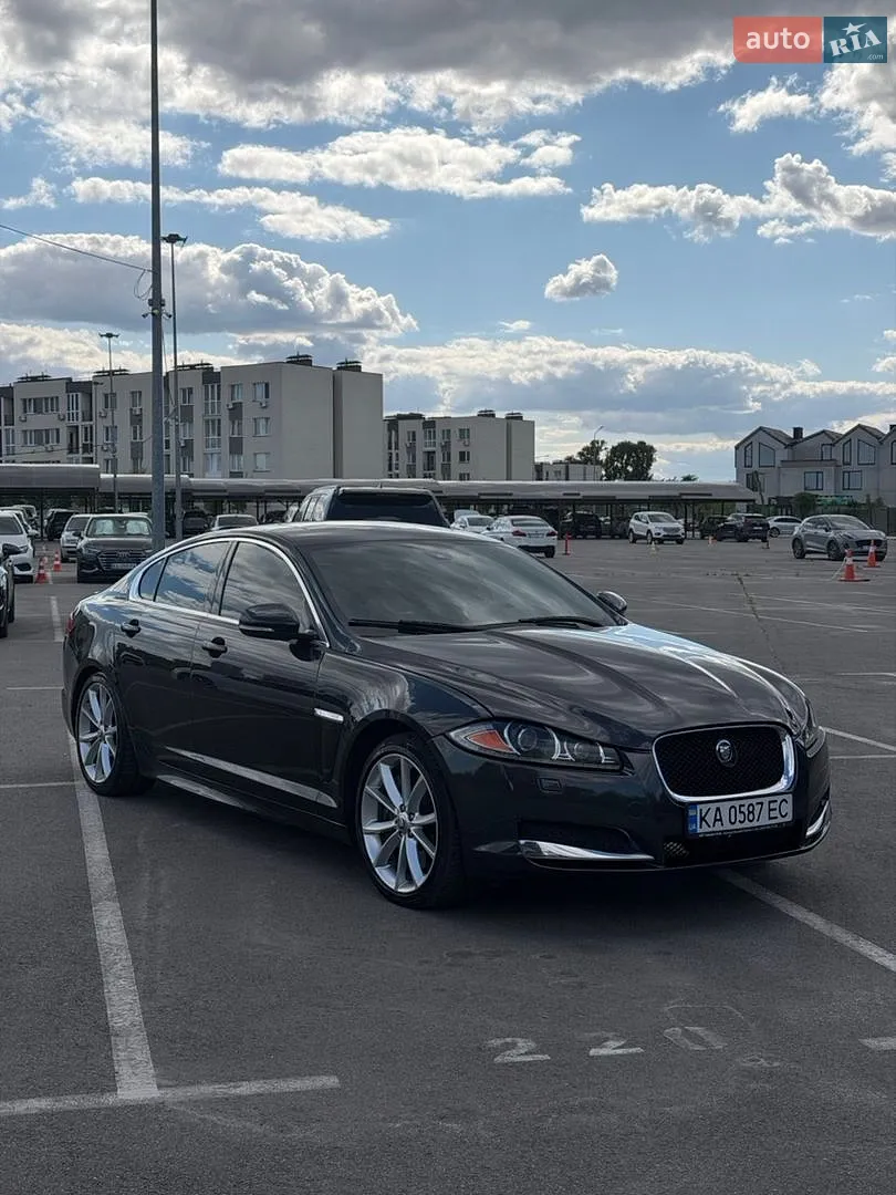 2013 Jaguar XF - мініатюра 3