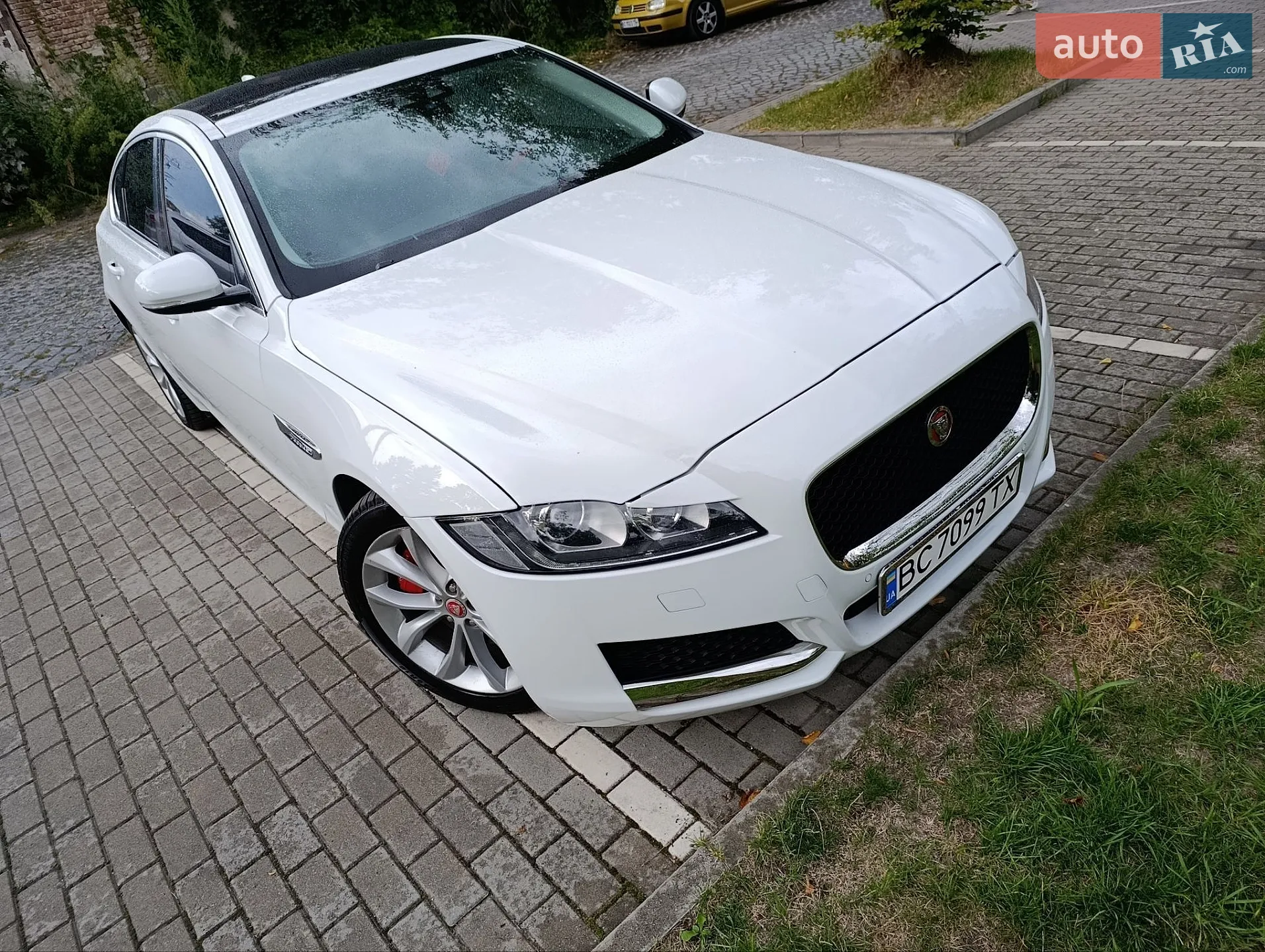 2017 Jaguar XF - мініатюра 29