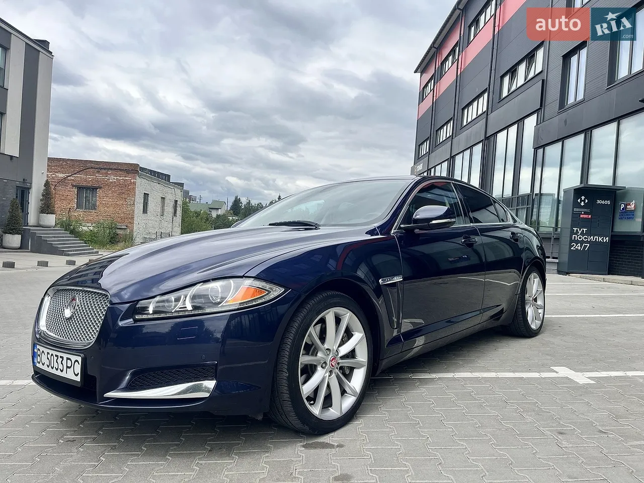 2013 Jaguar XF - мініатюра 32