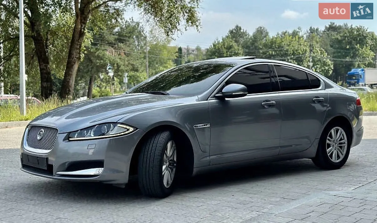 2012 Jaguar XF - мініатюра 4