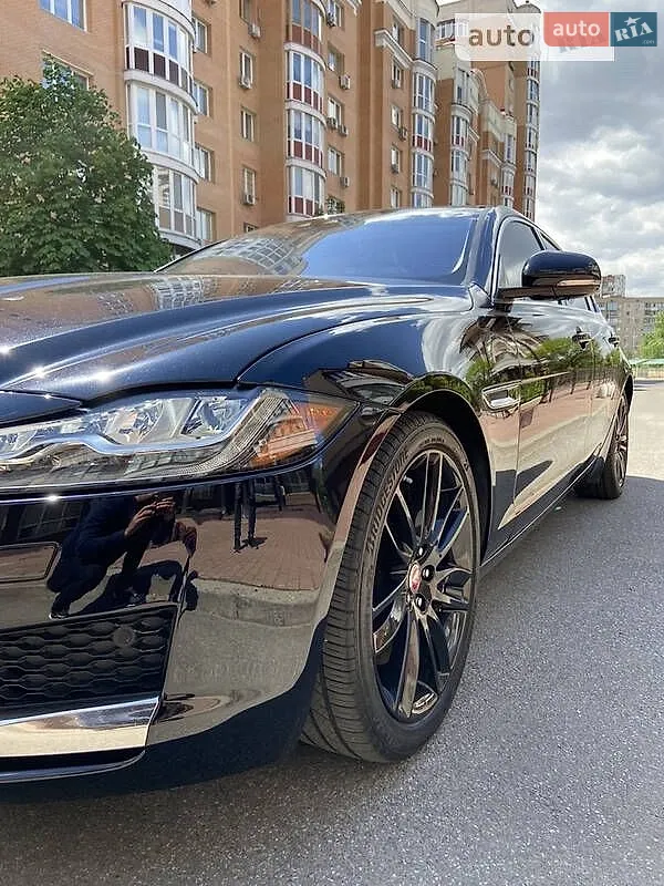2016 Jaguar XF - мініатюра 3