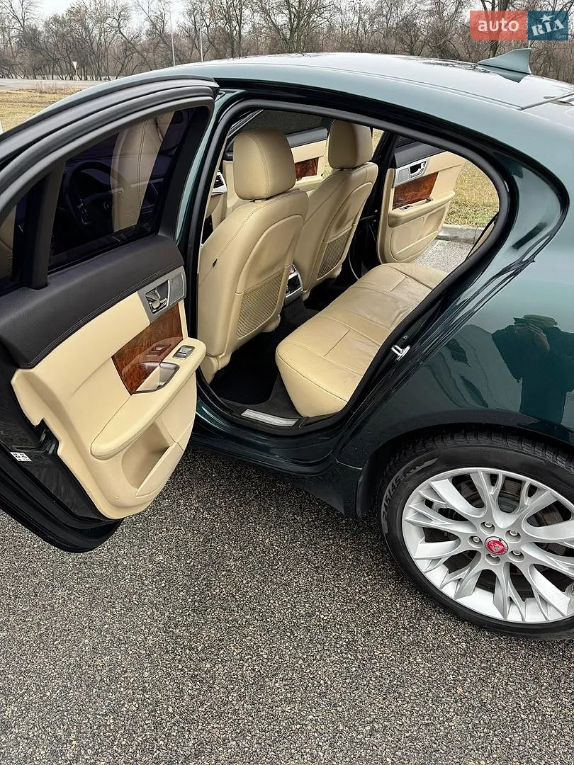 2015 Jaguar XF - мініатюра 8