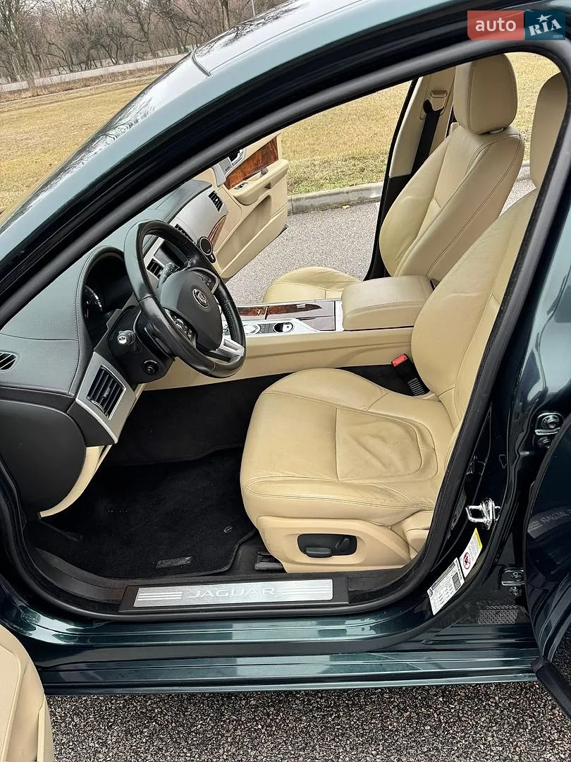 2015 Jaguar XF - мініатюра 10