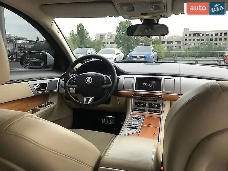 2012 Jaguar XF - мініатюра 14