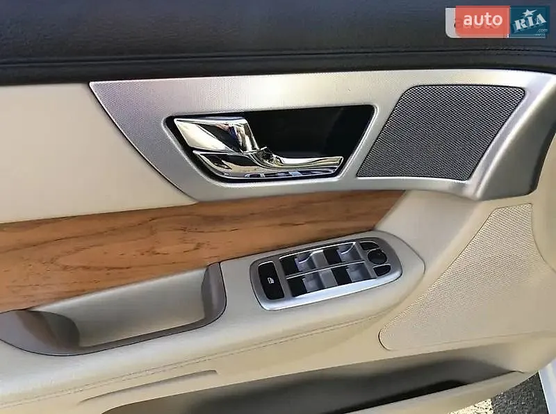 2012 Jaguar XF - мініатюра 23