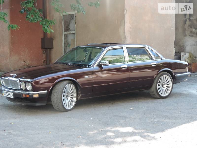 Jaguar XJ6 1987 года
