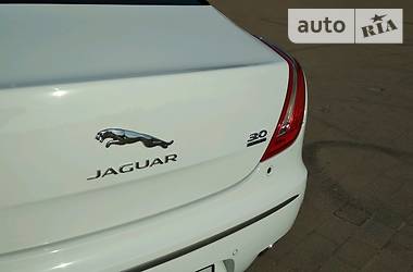 Седан Jaguar XJ 2015 в Житомире