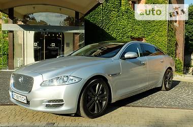 Седан Jaguar XJ 2013 в Львове