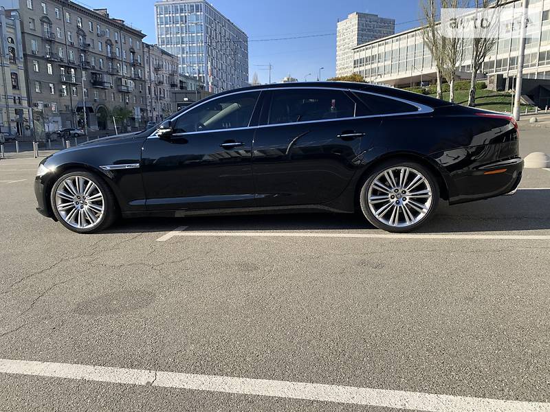 Седан Jaguar XJ 2010 в Києві