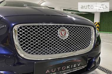 Седан Jaguar XJ 2015 в Киеве