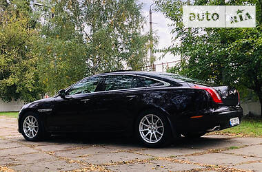 Седан Jaguar XJ 2012 в Киеве